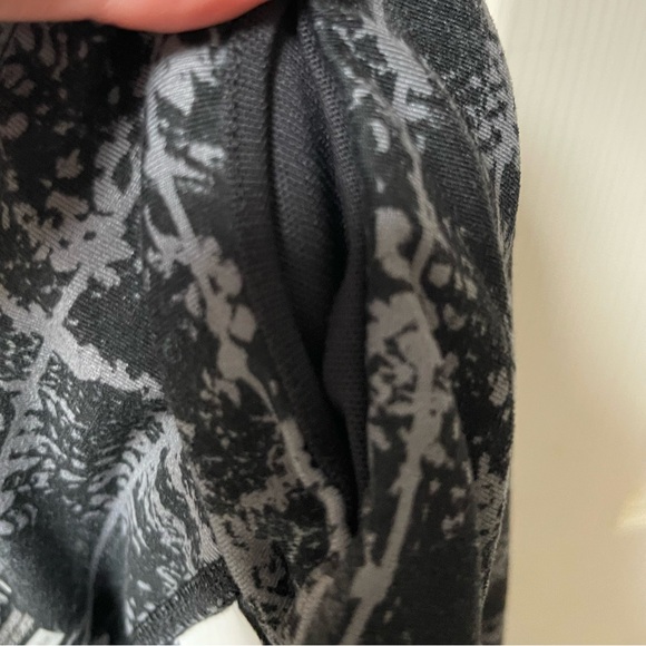 NIKE Cropped Epic Viper Print Black Gray Running Tights Size Medium - Picture 11 of 13